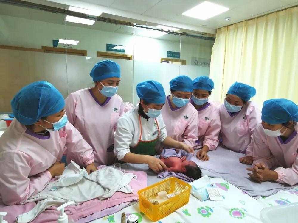宾阳县妇婴监护型护送